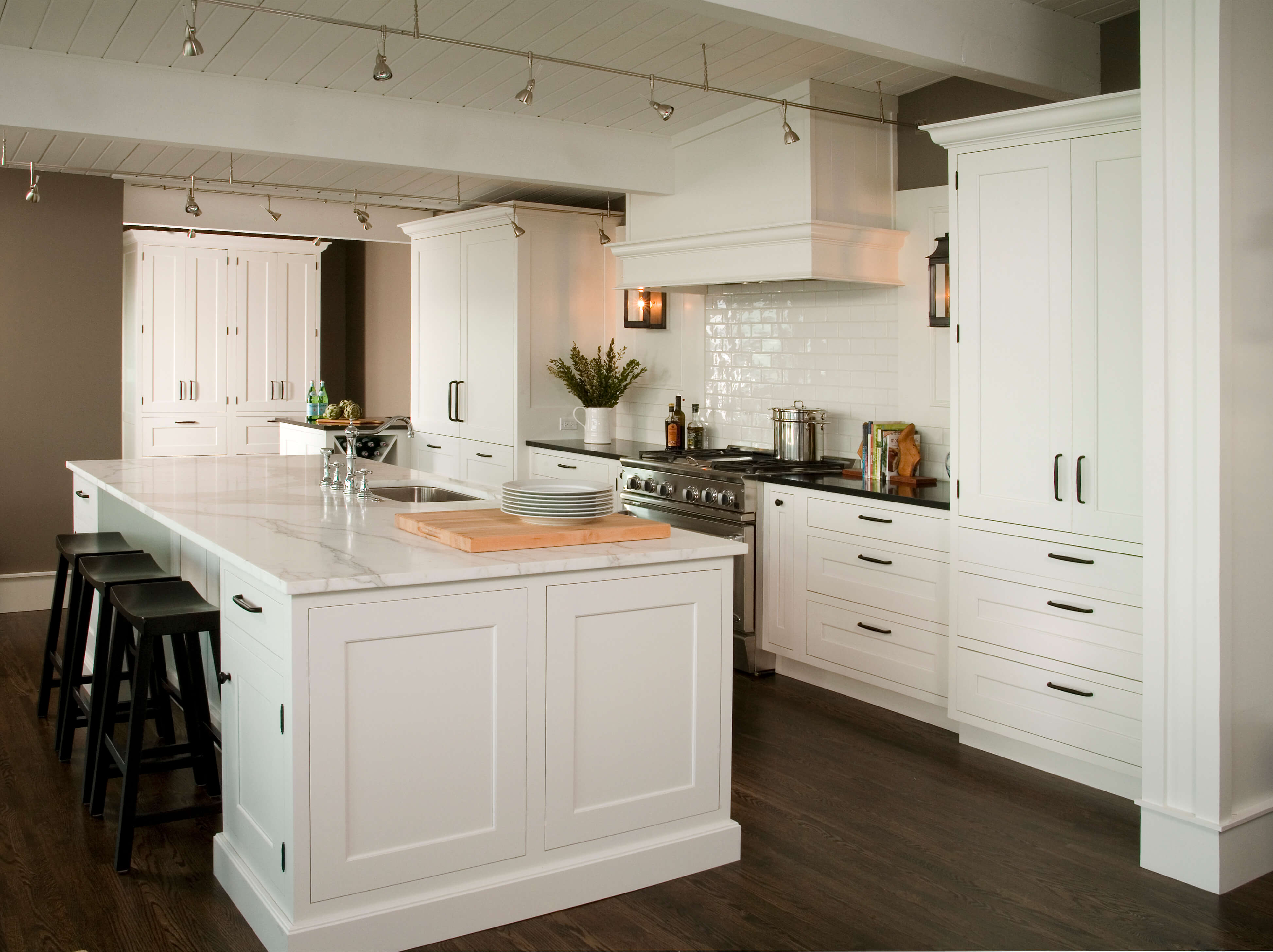 Kitchen Design: Cooking with Gas or Electric? - Dura Supreme Cabinetry