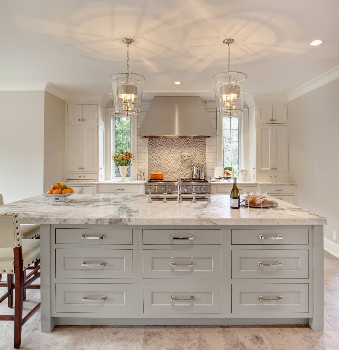 Kitchen Design By Beverly Bradshaw Interiors, Washington. Photography by Tom Marks Photo. Cabinetry by Collaborative Interiors, Washington.