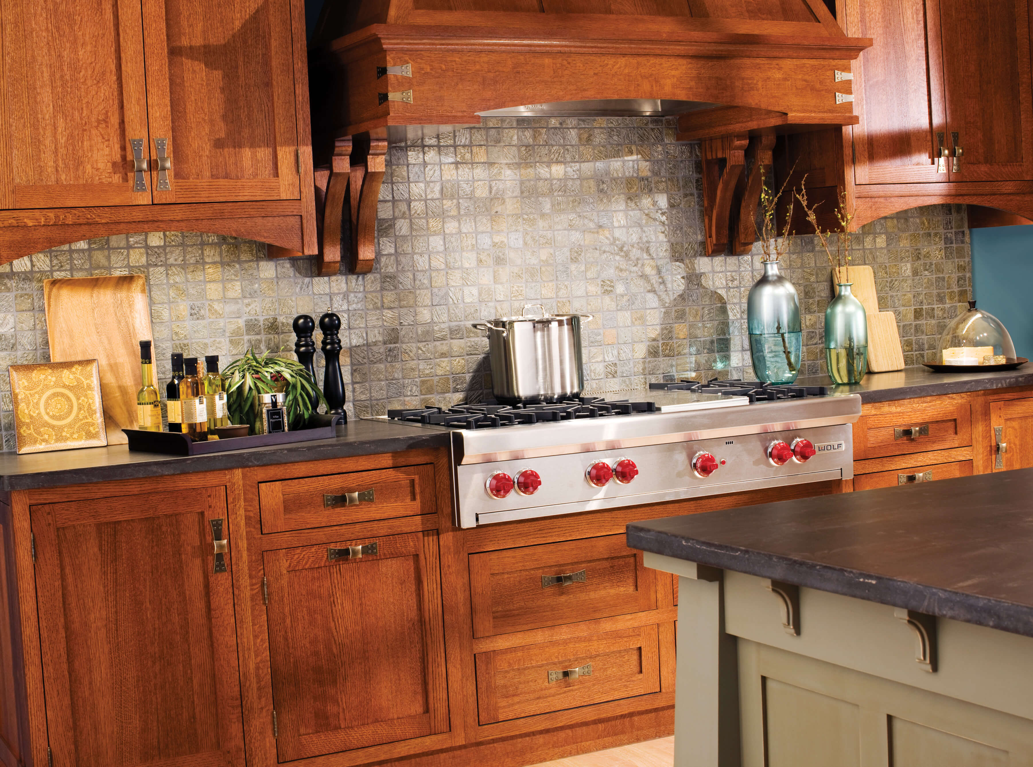 Get The Look How To Create A Craftsman Style Kitchen Dura Supreme Cabinetry