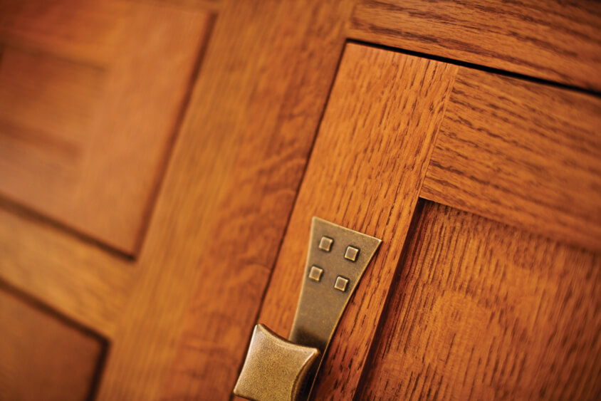 Quarter-Sawn Red Oak with its distinctive grain pattern is a staple of Craftsman interior design.