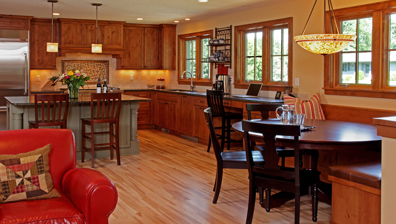 Dura Supreme Craftsman kitchen design by Kristen Peck of Knight Construction Design, Inc., Minnesota.