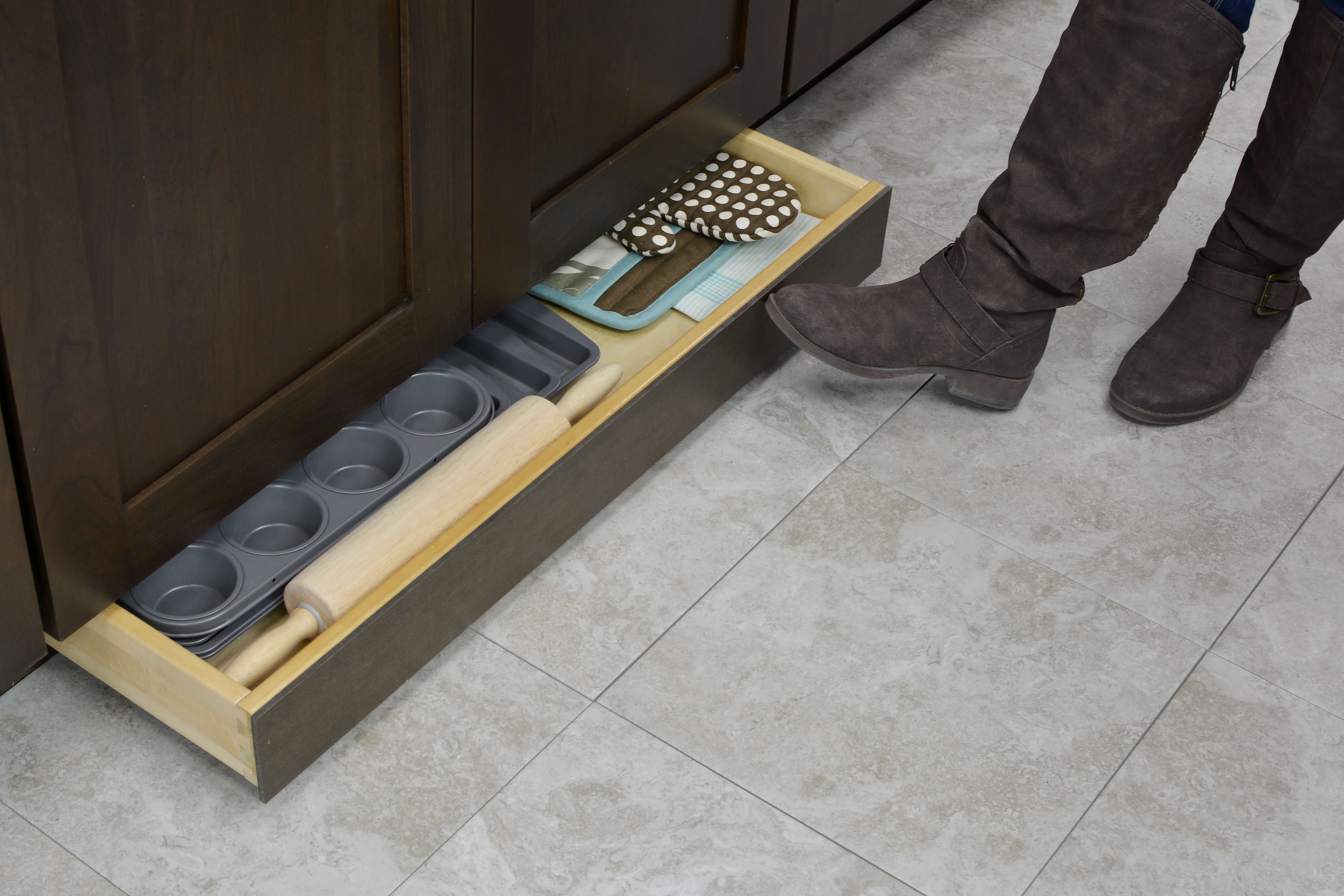 Toe Space Drawer - Pan Storage