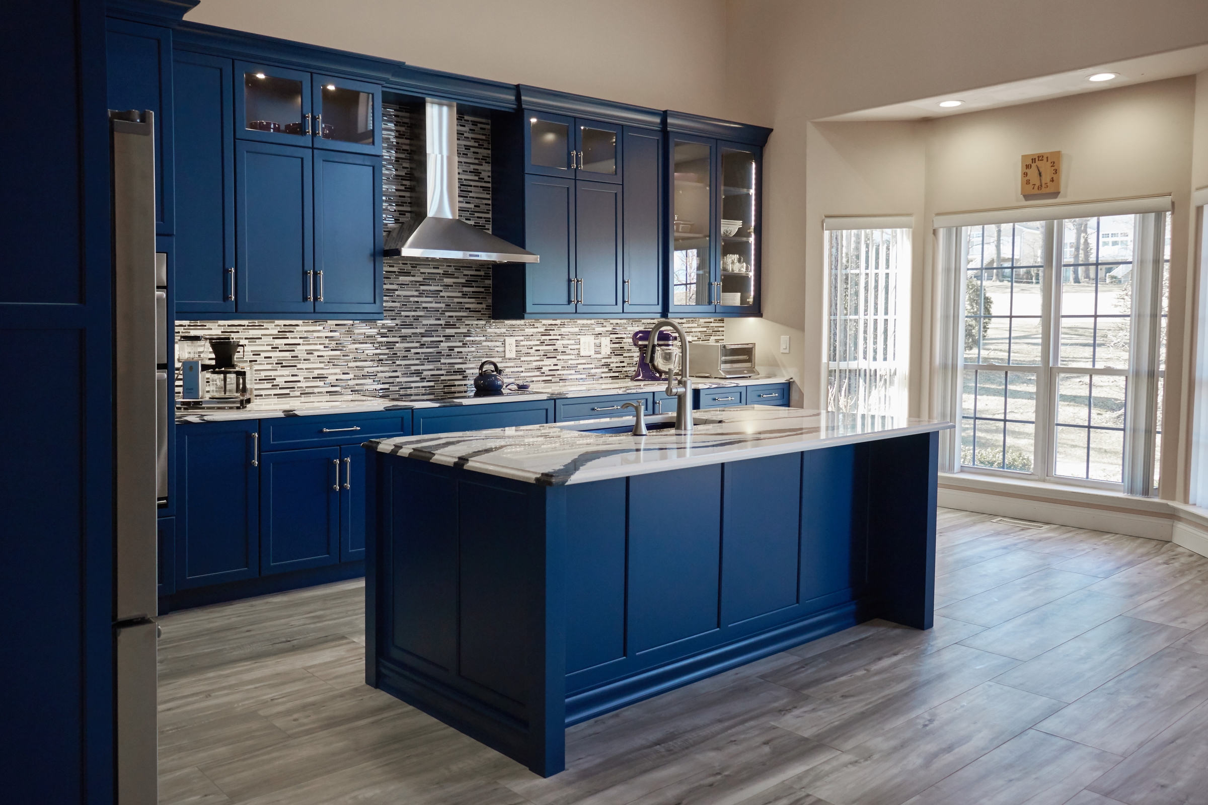 ARTI03_Deep-Blue-Navy-Kitchen-