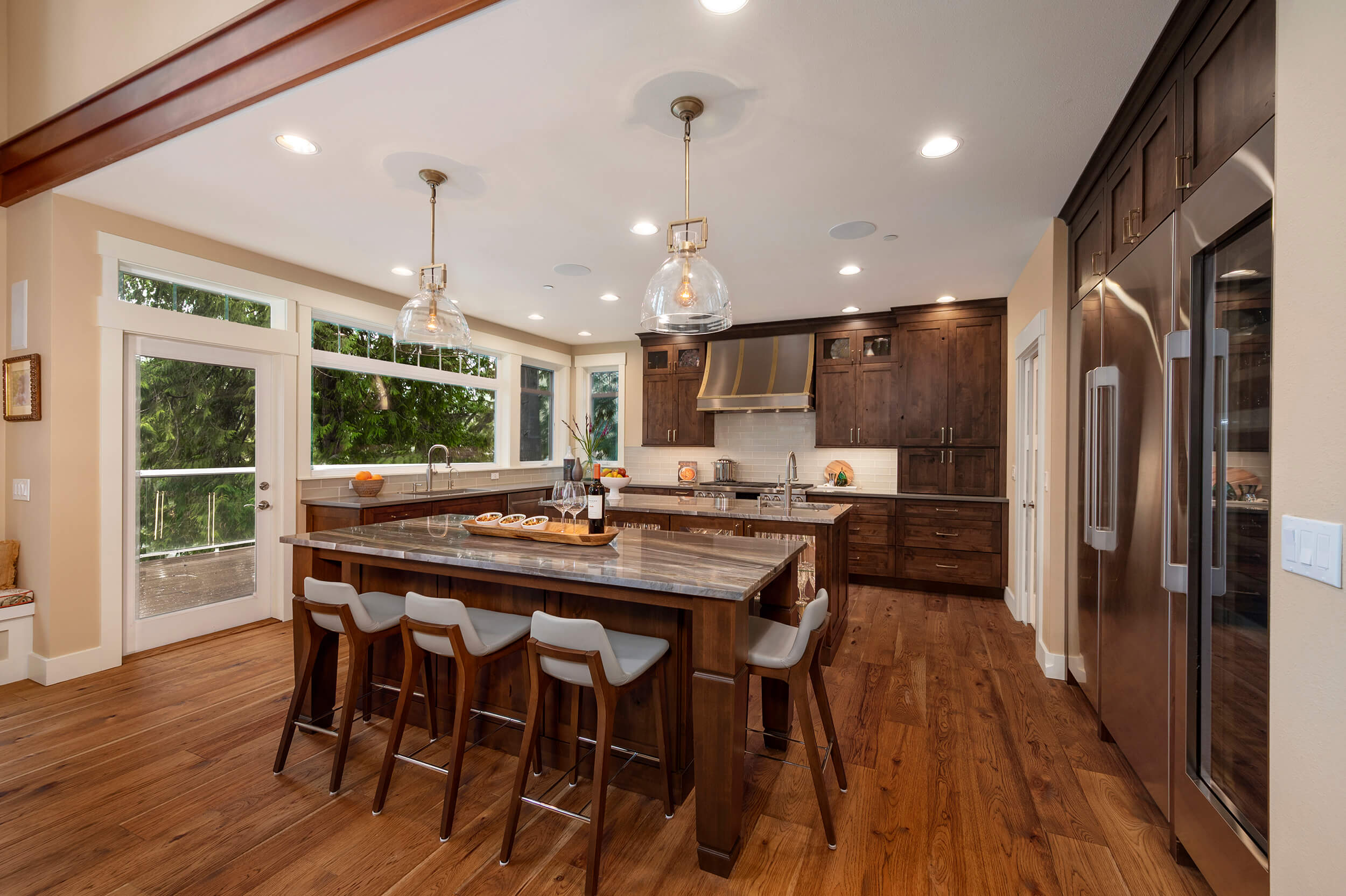 Kitchen Islands That Double As Tables