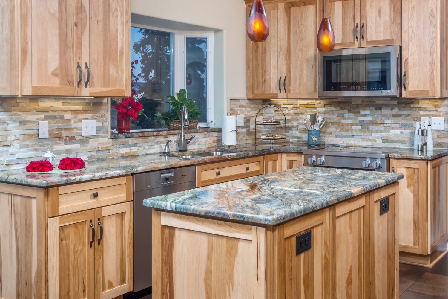 kitchen wall color with hickory cabinet