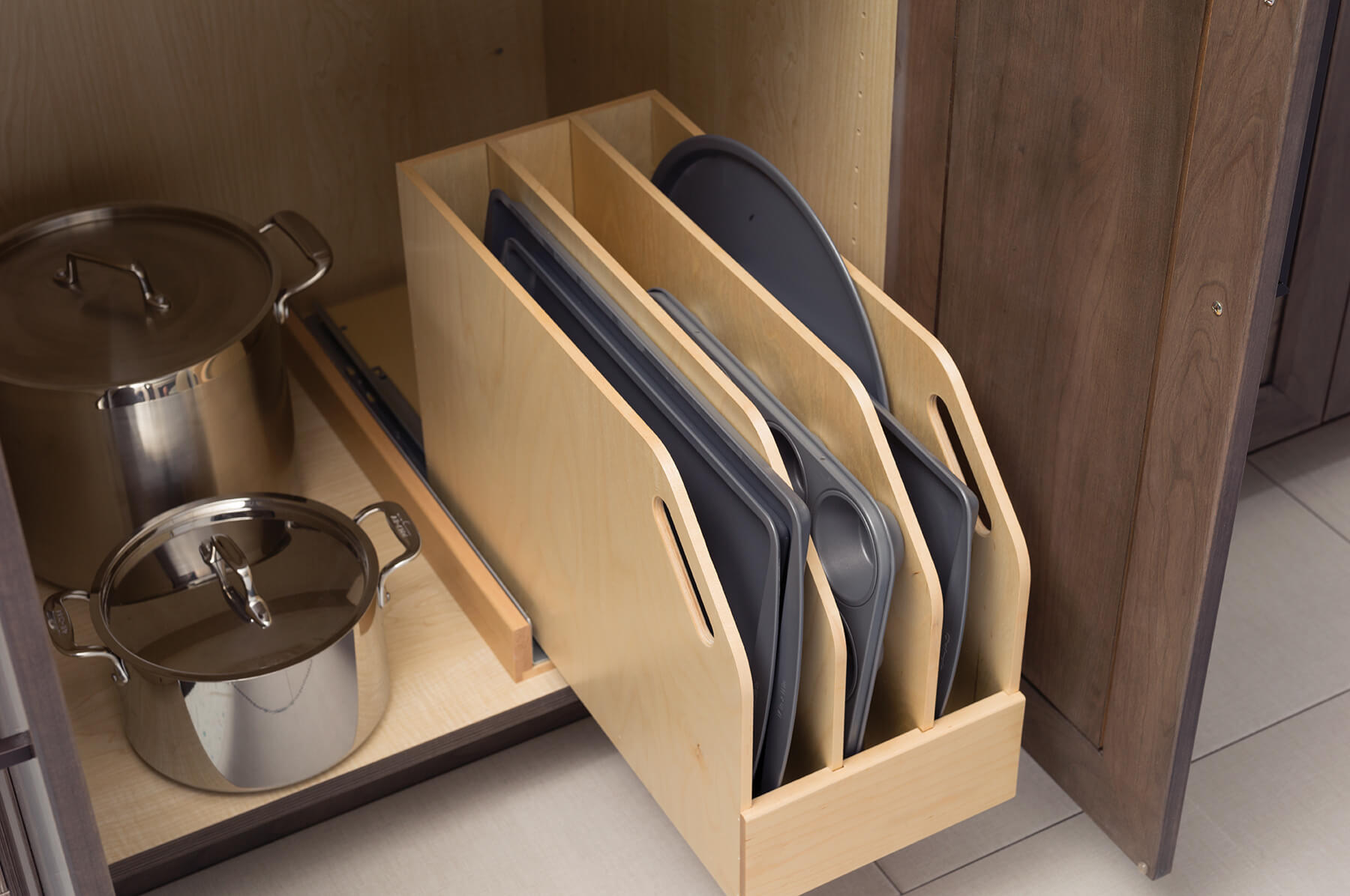 How to Plan Storage for Trays, Pans & Cutting Boards in the Kitchen