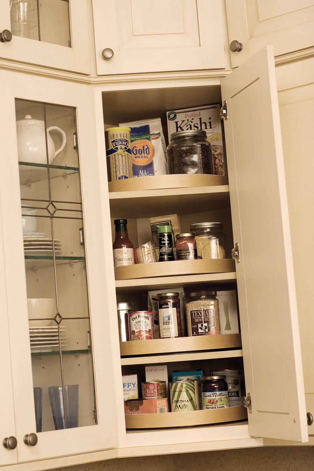 How to Choose Corner Wall Cabinetry Styles for your Kitchen, image size:1100x1650