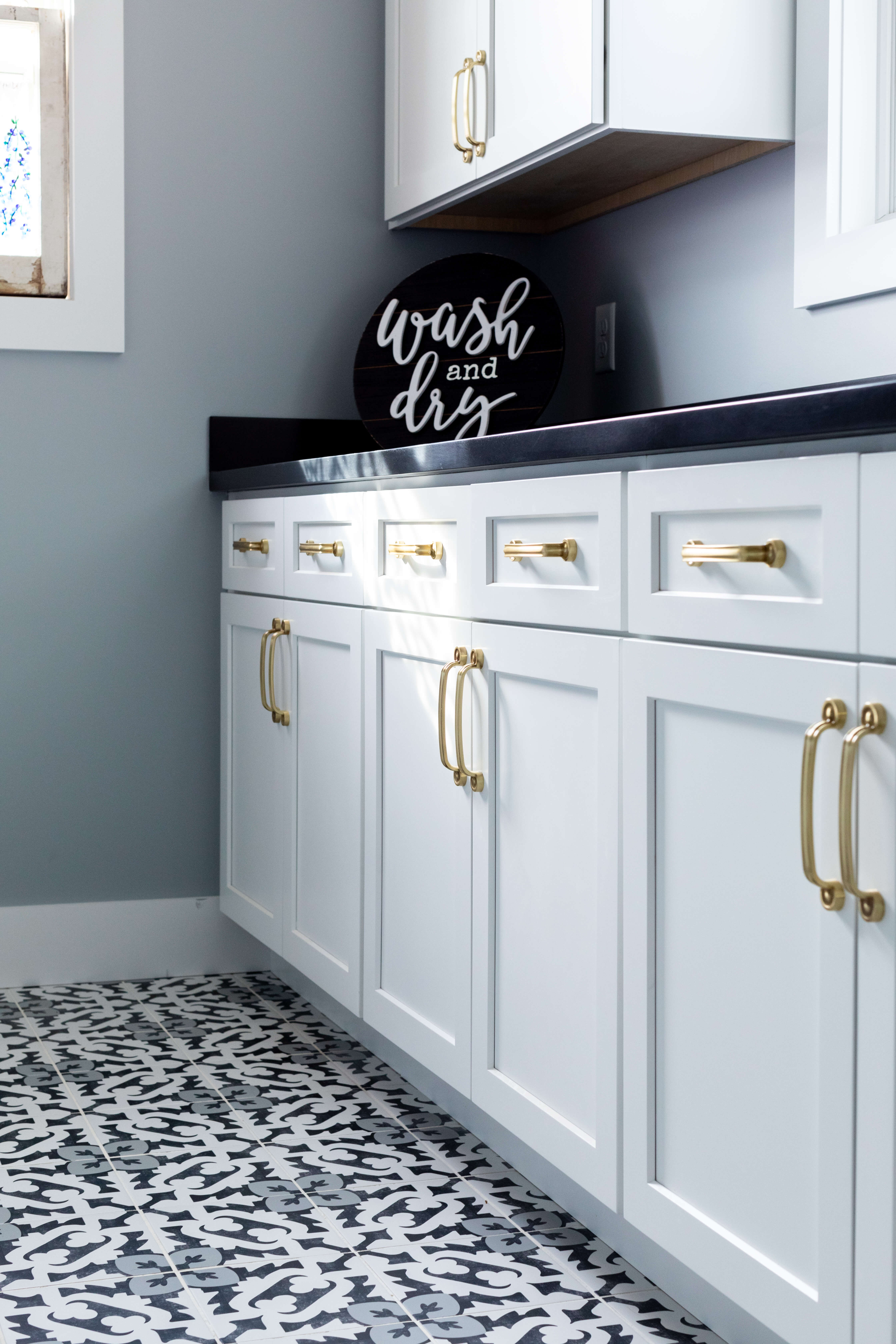 5 Laundry Room Must Haves, According to Real Estate Agents