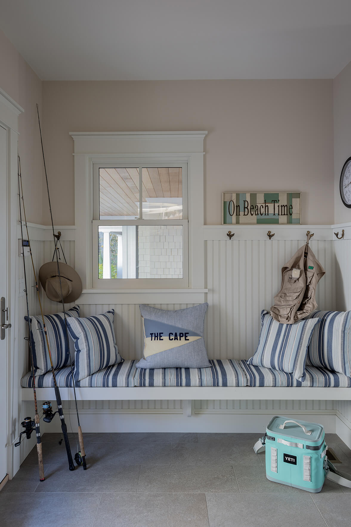 Entryway design by Becky Stoltz of Mid-Cape Home Centers Martha's Vineyard, Massachusetts. Photography by Michael Lee.