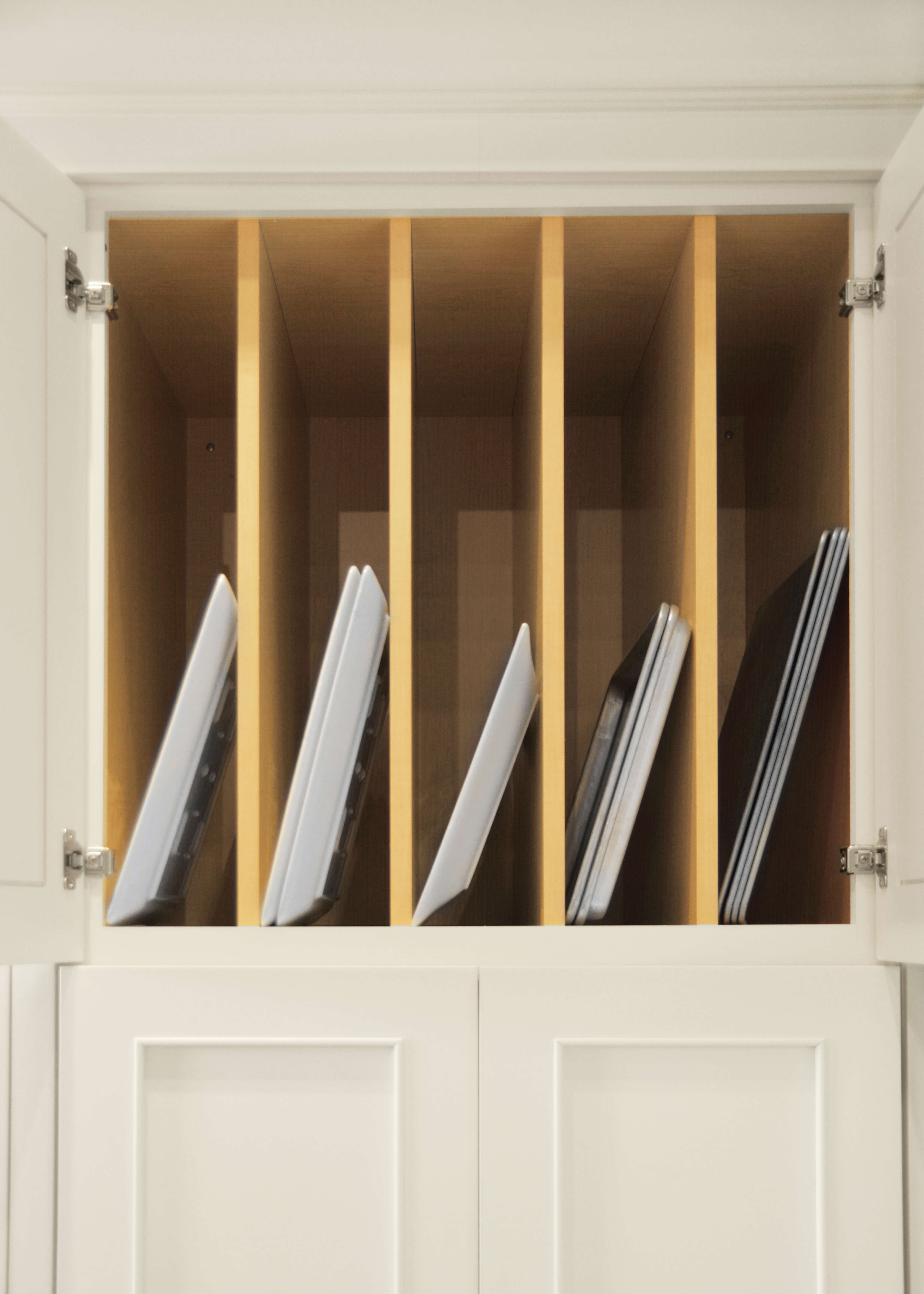 How to Plan Storage for Trays, Pans & Cutting Boards in the Kitchen