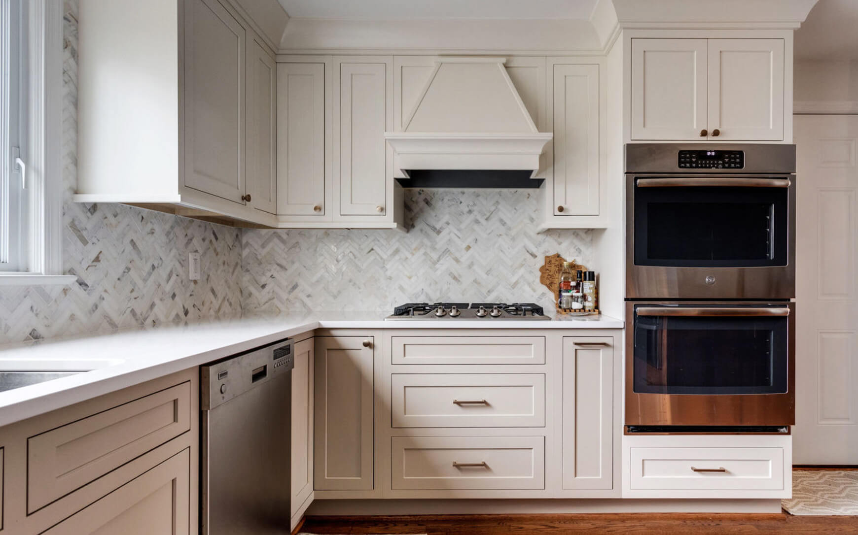 Kitchen Design: Cooking with Gas or Electric? - Dura Supreme Cabinetry