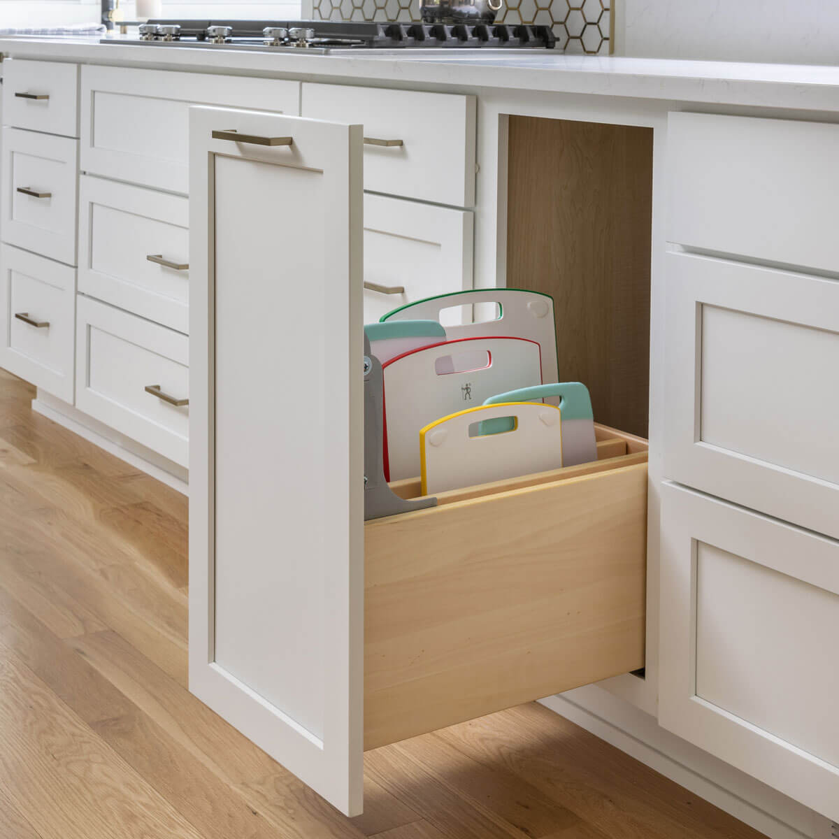 Base Pull-Out Tray Divider Cabinet