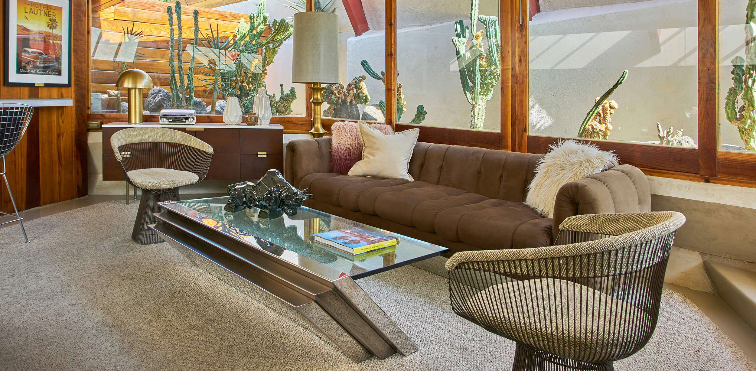 A classic example of Midcentury Modern furniture in a MCM interior design.