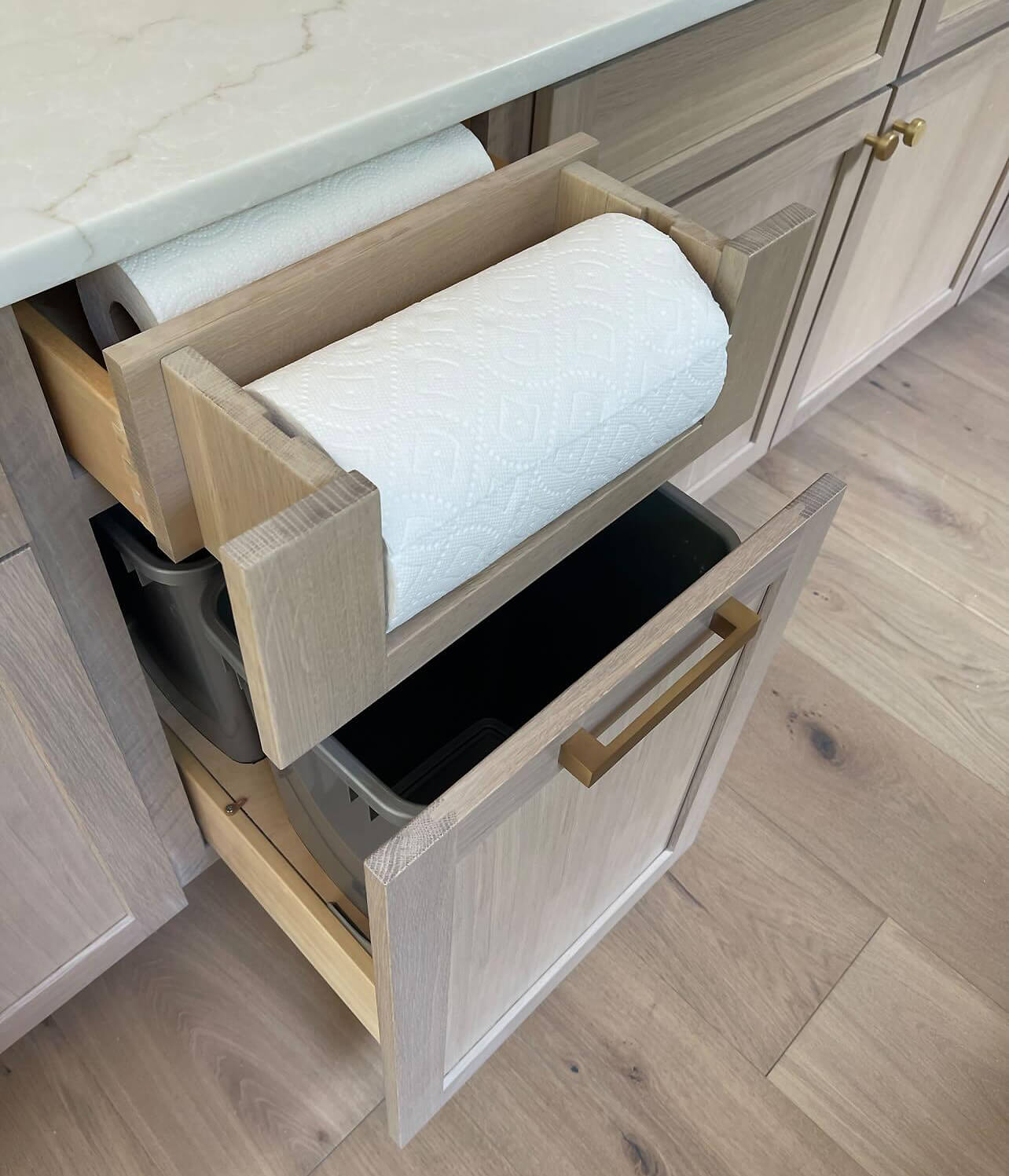 Paper towel holder 2025 drawer