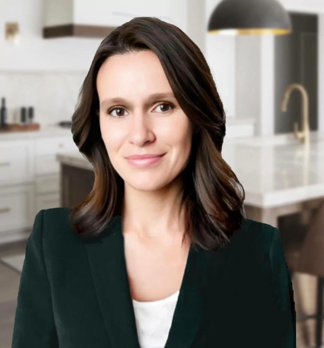 Mandi Juskiewicz the Marketing Manger, Graphic Designer, and Web Designer for Dura Supreme Cabinetry. A content developer and blog author for the company.